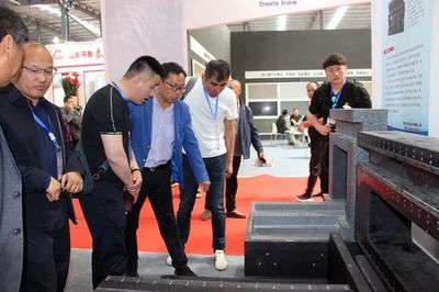 香河石材城亮相第二届中国(平邑)国际石材博览会